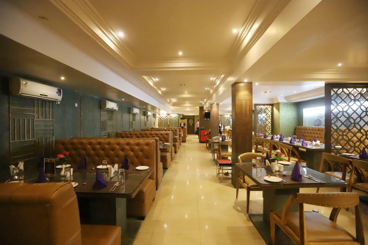 Hotel Radhika Regency Rourkela Exterior foto